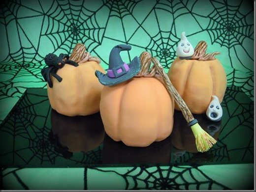 Halloween_ Barret_sweet_secrets