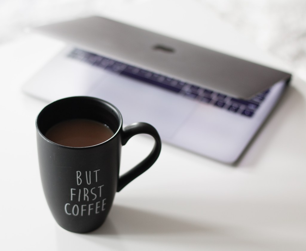 Pendre un cafè, Valores el dia a dia? Llegeix el post de Rosa López #Comunicacio #PasionConTinta #Marketing #Literatura 2023