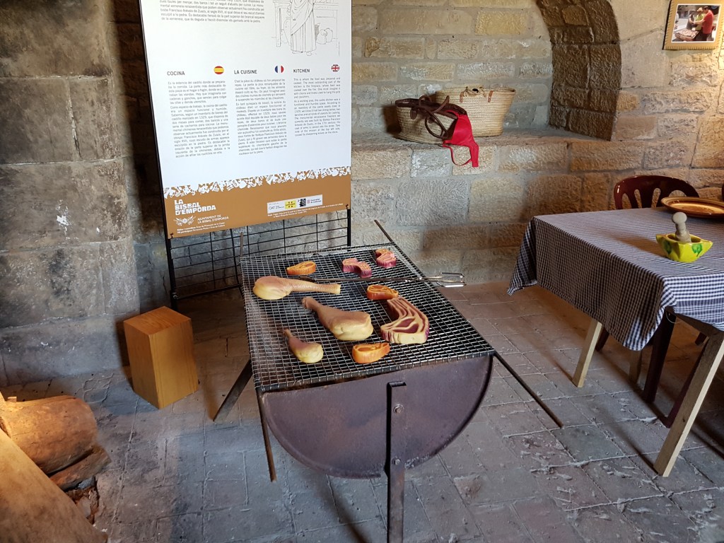 Exposició de disfresses i fotografies 2 Colla 66 #PasionConTinta #Comunicacio