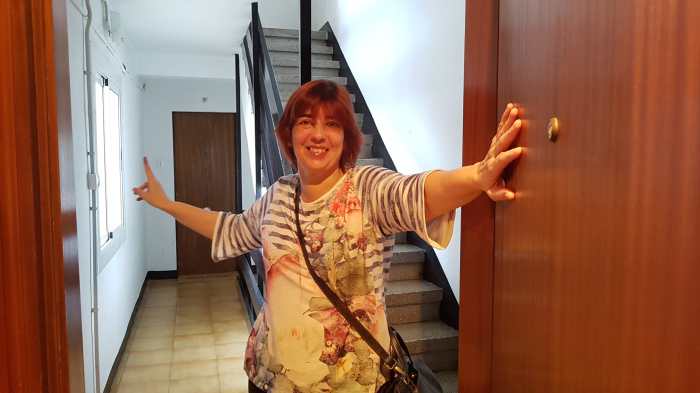 Coronavirus #JoEmQuedoACasa #PasionConTinta #Comunicacio Rosa López surt al carrer després de 50 dies.