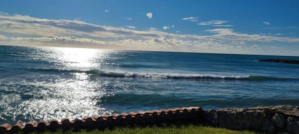 Explora la bellesa del mar a través de la fotografia a la web de Rosa López. Sitges 13 Deixa't inspirar per la seva passió! #PasionConTinta #Comunicacio #Fotografia 