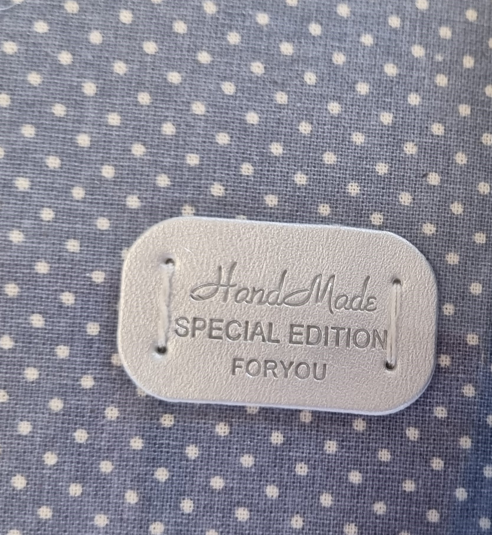 Hand Made Vendes Sant Jordi. Fundes La fada dels fils. #Actualitat #PasionConTinta #Comunicacio #Marketing #Literatura