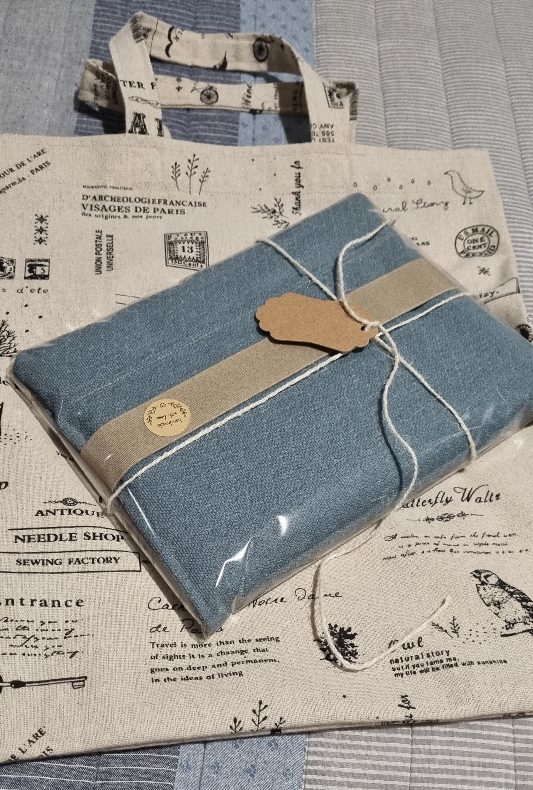 Fundes de llibre  La fada dels fils. #Actualitat #PasionConTinta #Comunicacio #Marketing #Literatura