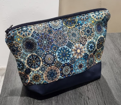 Necesser blau mandales La fada dels fils. #Actualitat #PasionConTinta #Comunicacio #Marketing #Literatura