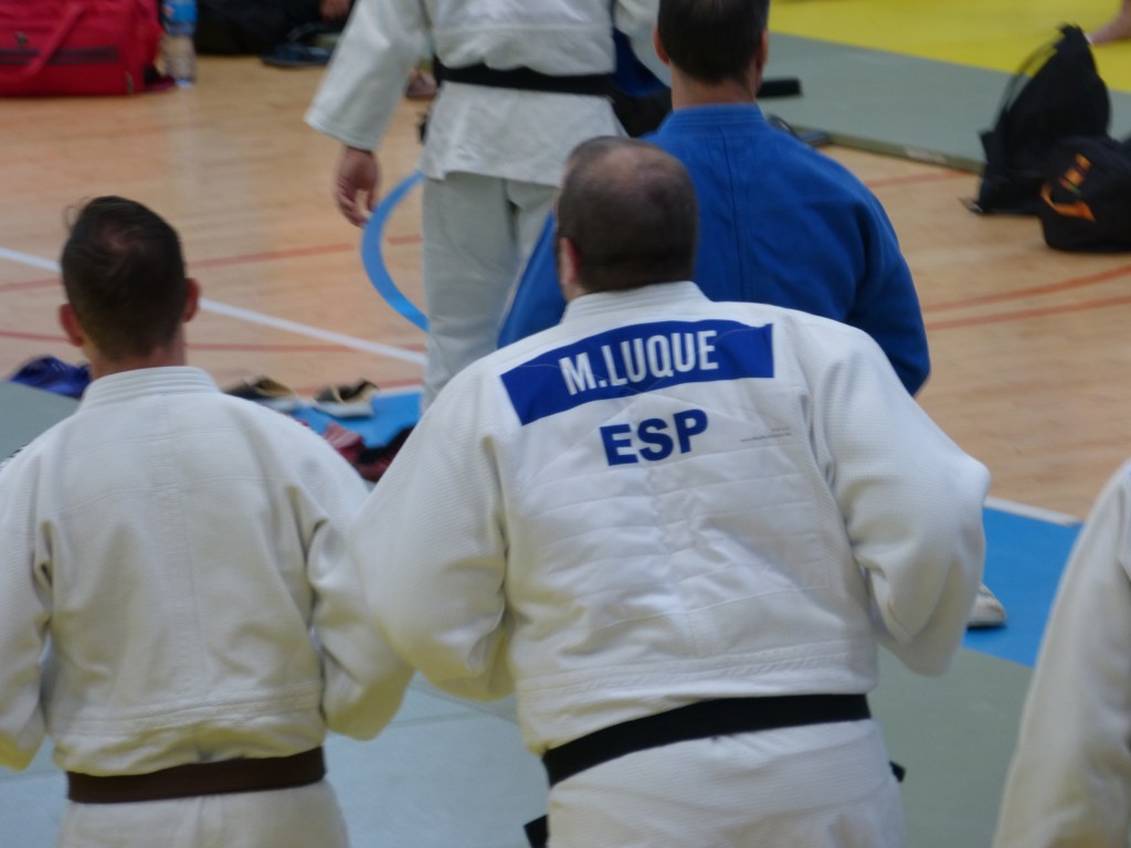 Miquel Luque bronze en la Copa d'Espanya en la categoria veterans + de 100 kilos Escalfament #Judo #MiquelLuque #CopaEspañaVeteranos #RubiEsport #PasionConTinta #Comunicació #Marketing