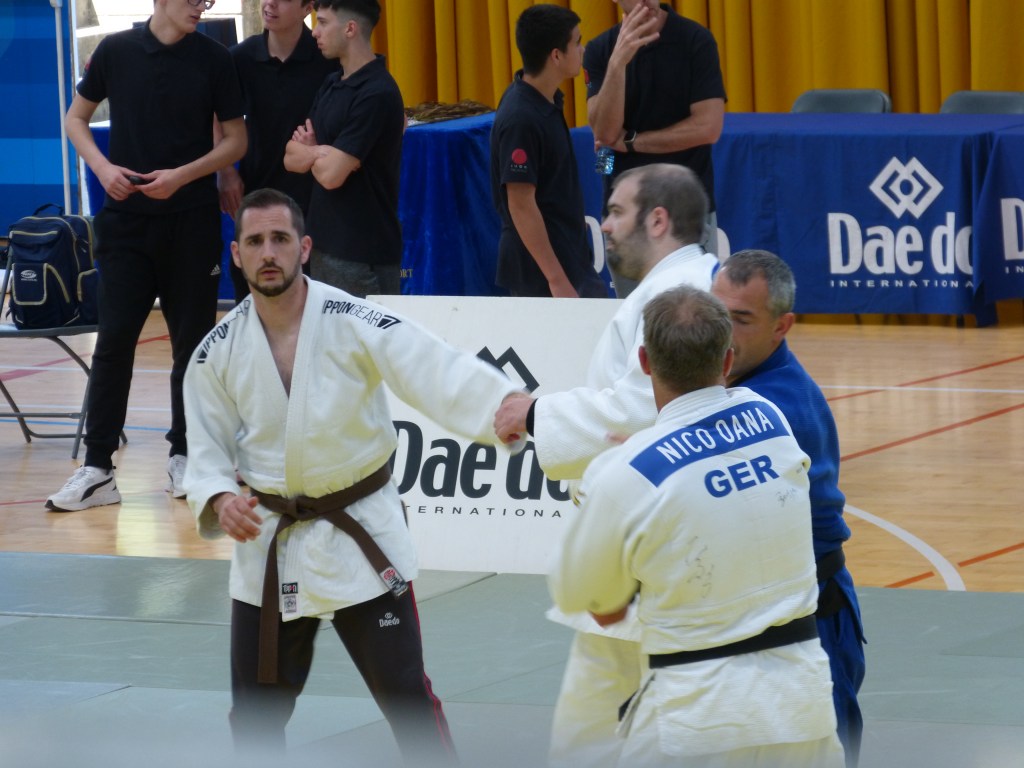 Miquel Luque bronze en la Copa d'Espanya en la categoria veterans + de 100 kilos Escalfanat #Judo #MiquelLuque #CopaEspañaVeteranos #RubiEsport #PasionConTinta #Comunicació #Marketing