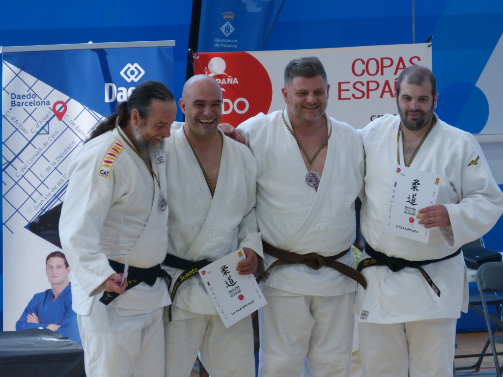 Miquel Luque bronze en la Copa d'Espanya en la categoria veterans + de 100 kilos #Judo #MiquelLuque #CopaEspañaVeteranos #RubiEsport#PasionConTinta #Comunicació #Marketing
