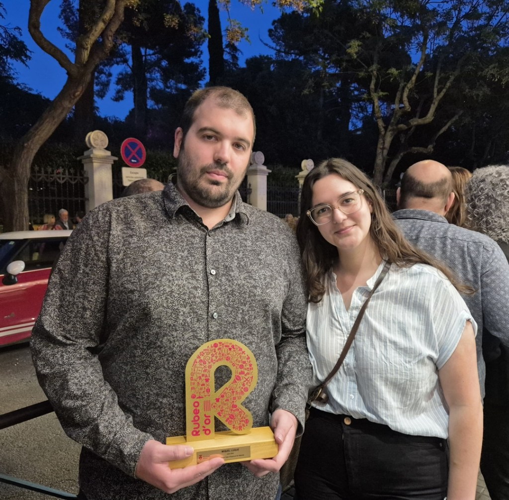 Miquel i Maria 
Judo: Miquel Luque Rubeo d'Or. Gala dels premis Rubeo d'Or 2025
#Actualitat #Comunicacio Gala Premis Rubi d'Or Nit de l'Esport #RubiEsport #RubiCity   Miquel Luque #Judo #RadioRubi 2025 #PasionConTinta
