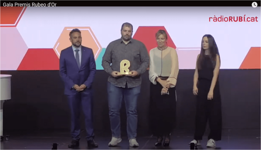 Ràdio Rubí, Miquel Luque, Abel Garcia, Ana M Garcia 
Judo: Miquel Luque Rubeo d'Or. Gala dels premis Rubeo d'Or 2025
#Actualitat #Comunicacio Gala Premis Rubi d'Or Nit de l'Esport #RubiEsport #RubiCity   Miquel Luque #Judo #RadioRubi 2025 #PasionConTinta
